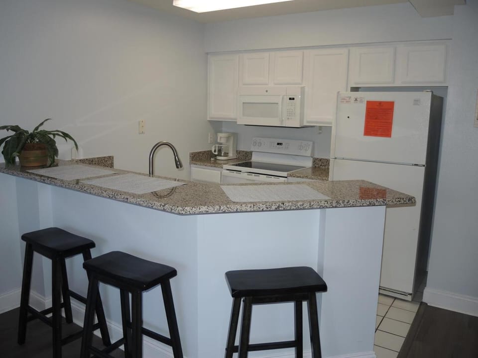 Brunswick Plantation 302M Golf Villa Apartment in South Carolina
