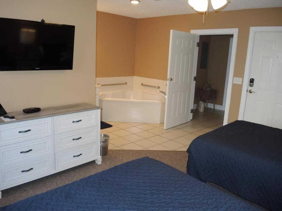 Brunswick Plantation Studio Home 1301L Apartment in South Carolina