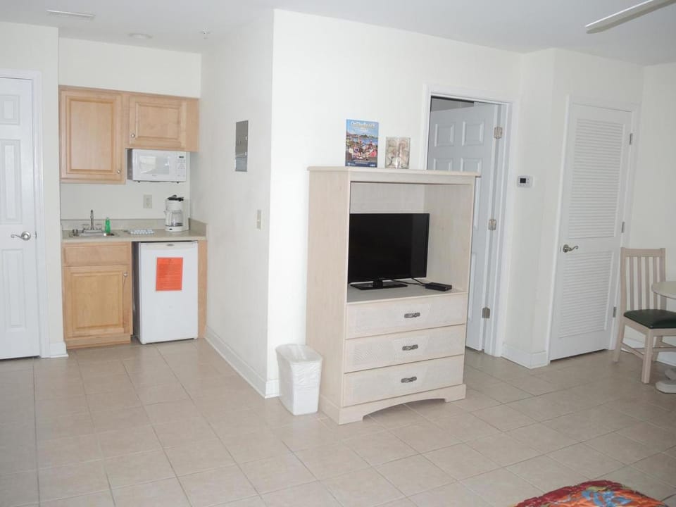 Golf Course Onsite Home 3008L with Pool Apartment in South Carolina