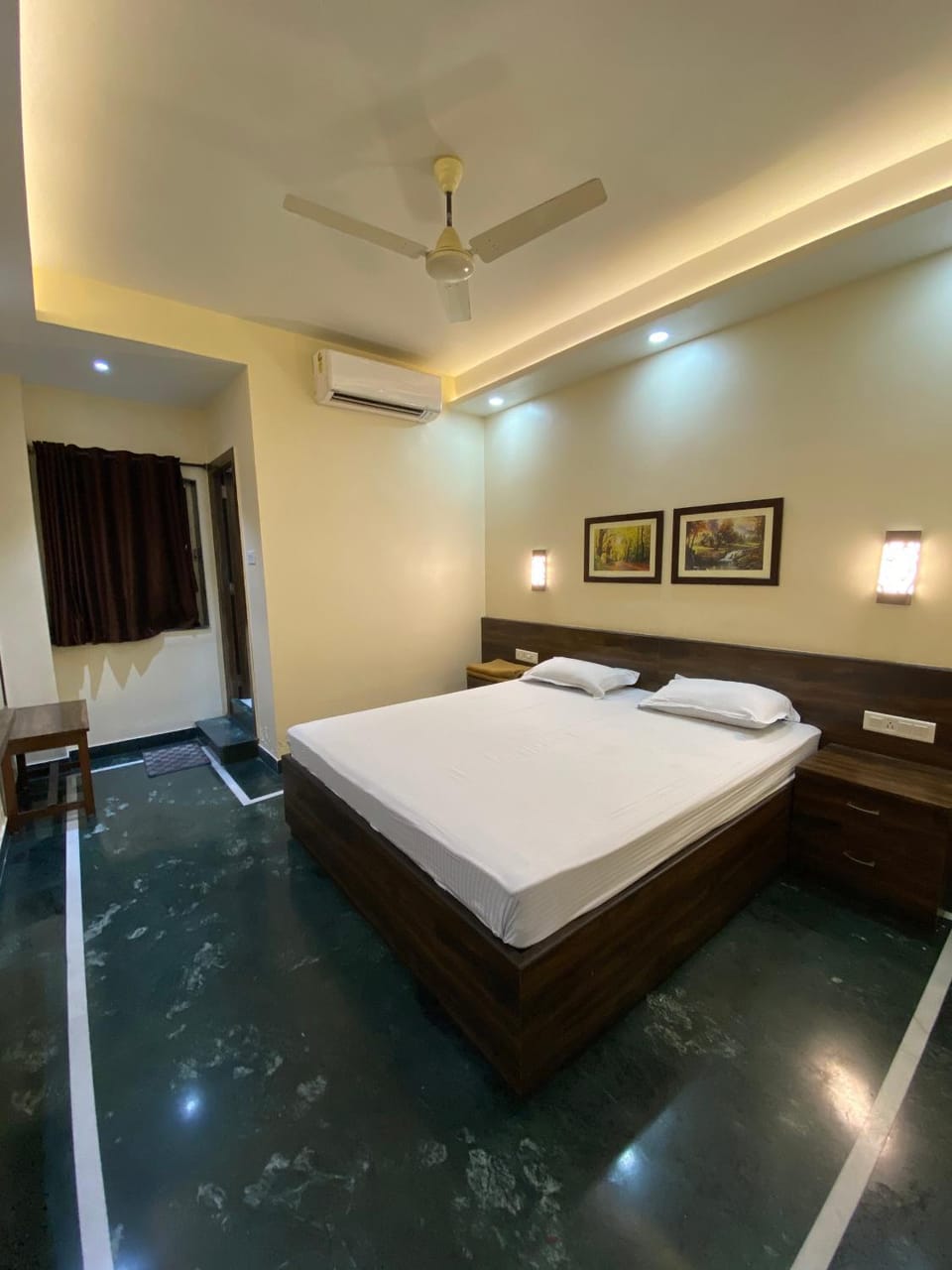 Shivam Hotels Hotel in Kolkata
