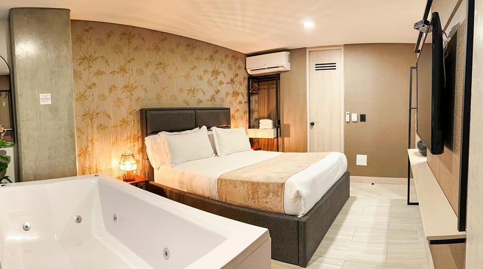 Photo of the whole room, Bedroom