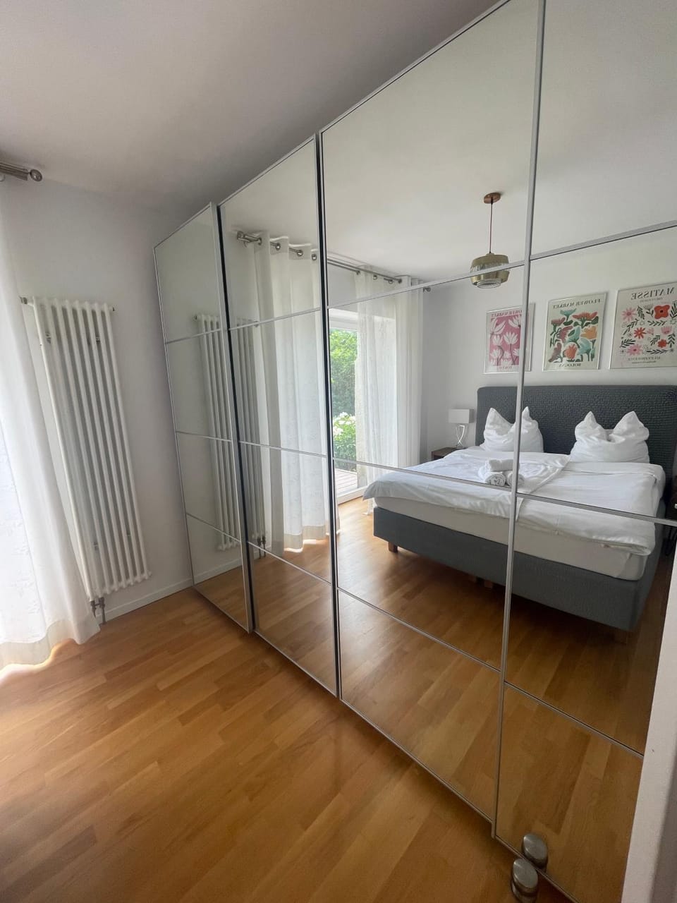 Bed, Bedroom, towels, wardrobe