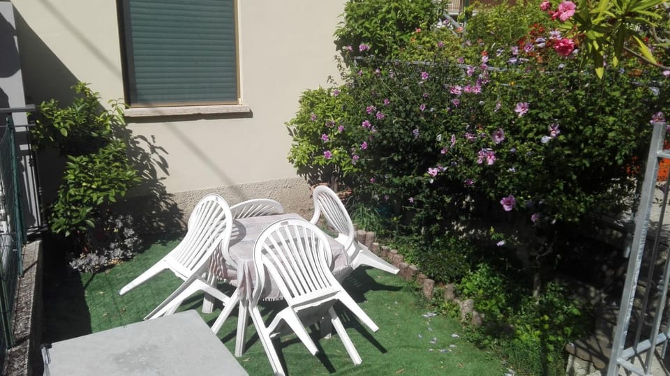 Property building, Garden