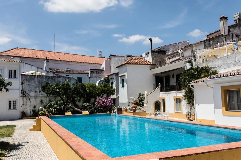 Property building, Garden, Swimming pool, Swimming pool