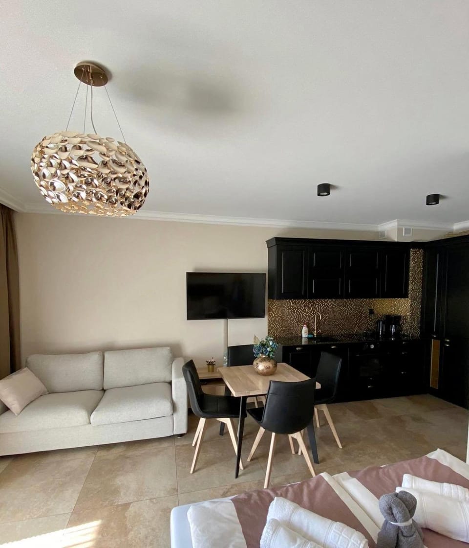 Ekskluzywny Apartament GOLD Gardenia Dziwnów z widokiem na morze Apartment in West Pomeranian Voivodeship, Poland