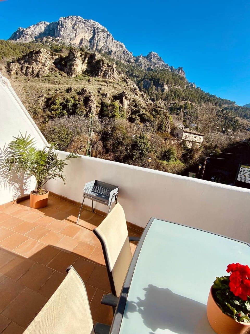 Balcony/Terrace, Mountain view