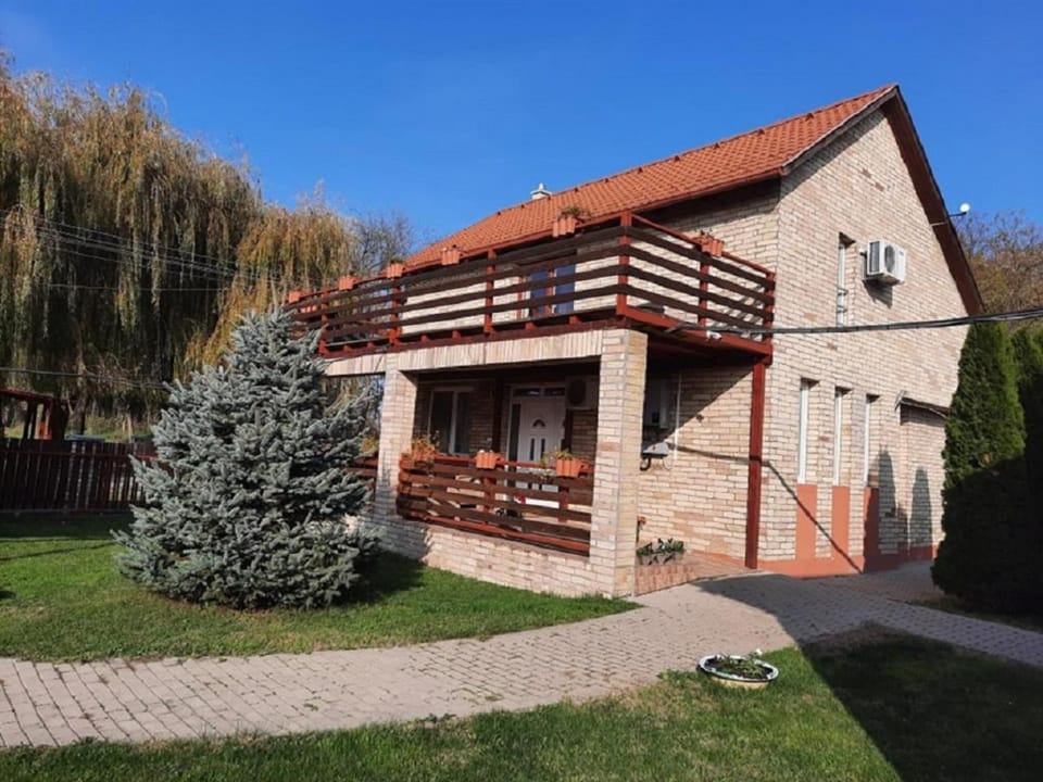 Property building, Garden view