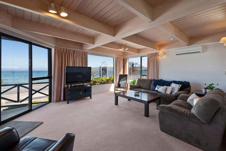 Lounge or bar