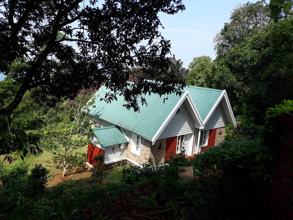 Property building, Facade/entrance, Natural landscape, Garden view