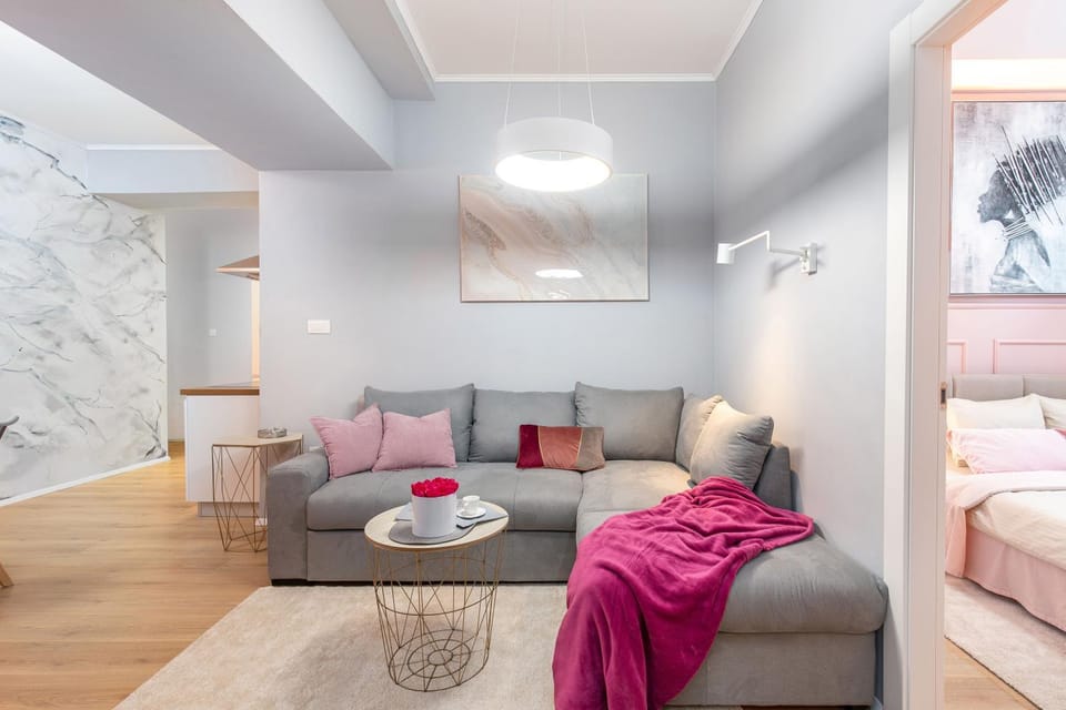 Living room, Photo of the whole room, Seating area