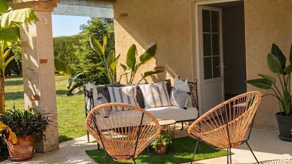 Patio, Spring