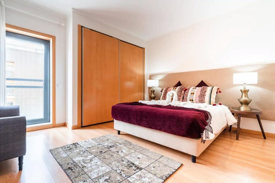 OCEANVIEW Luxury Paradise Location Sun and Pool Apartment in Olhão