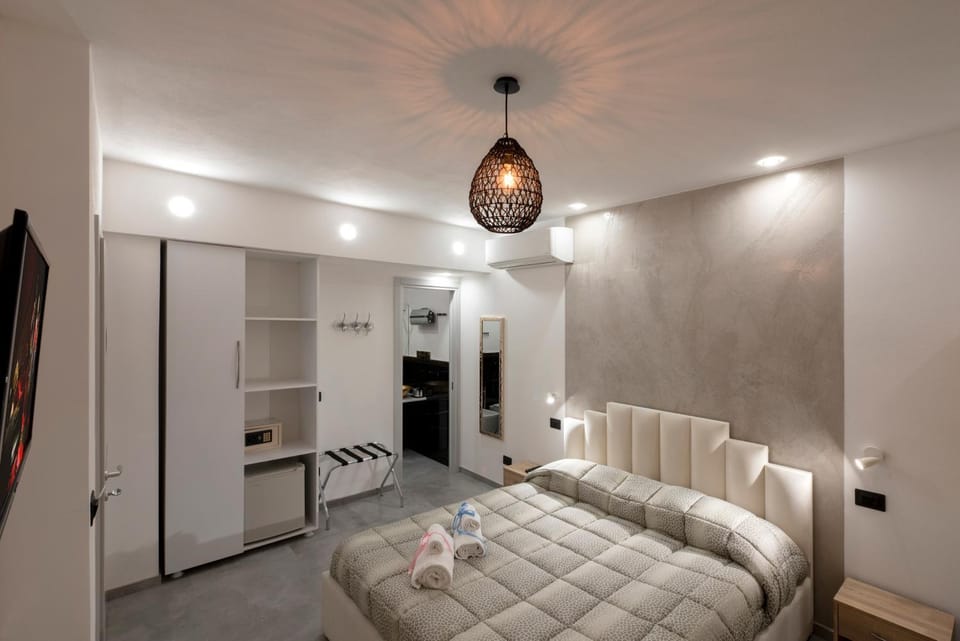 SABRILUNA ROOMS Bed and Breakfast in La Spezia