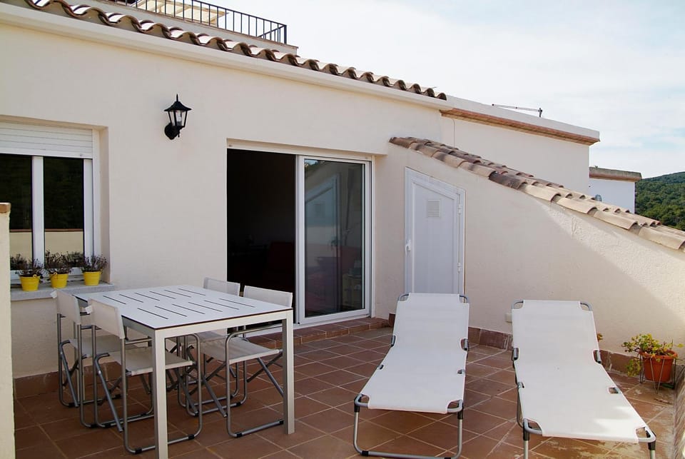 Patio, Spring, Off site, Day, Summer, Fishing, Golfcourse, Horse-riding, Minigolf, Snorkeling, Squash, Balcony/Terrace, Dining area, Tennis court, Windsurfing, Canoeing, Hiking, Cycling, Diving, Autumn