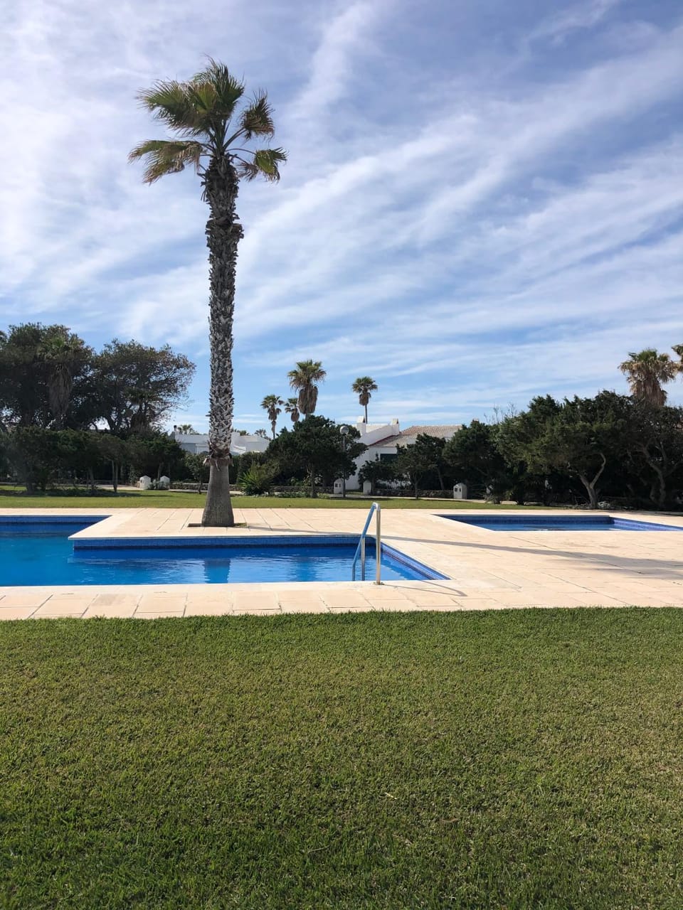 Property building, Swimming pool, Swimming pool