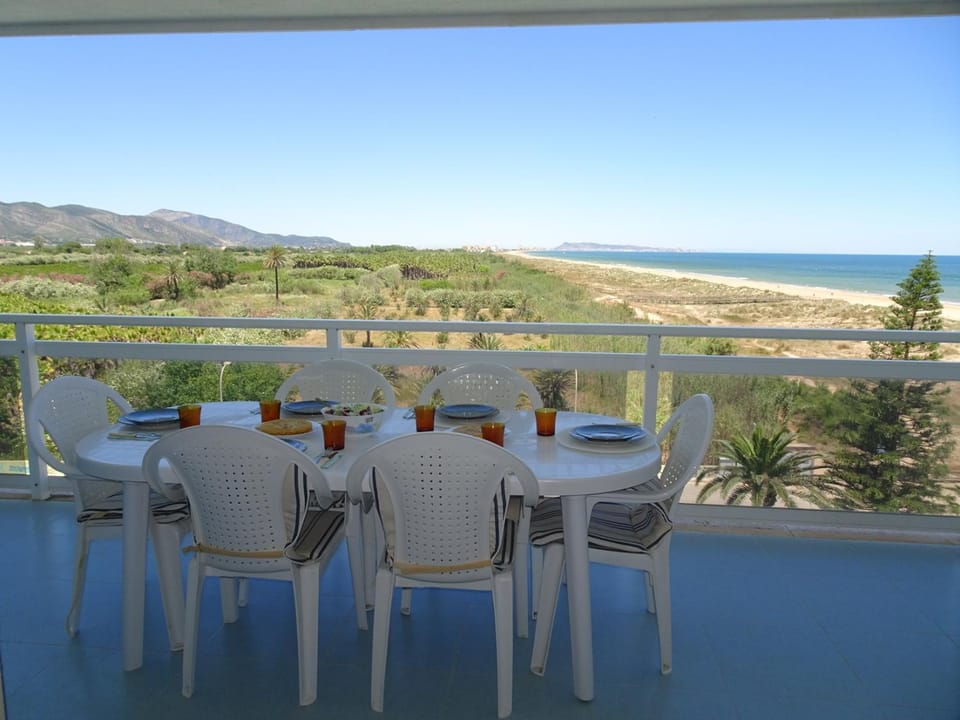 Balcony/Terrace, Mountain view