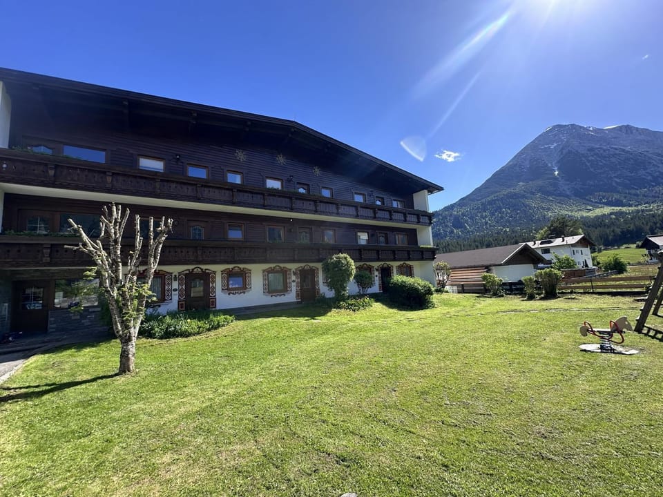 View (from property/room), Mountain view
