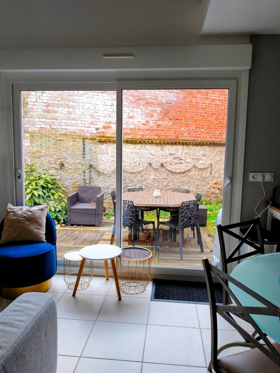 Patio, Living room, Dining area