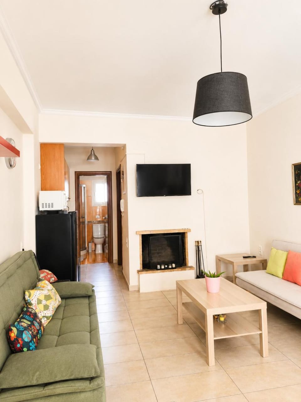 TV and multimedia, Living room, Seating area, fireplace