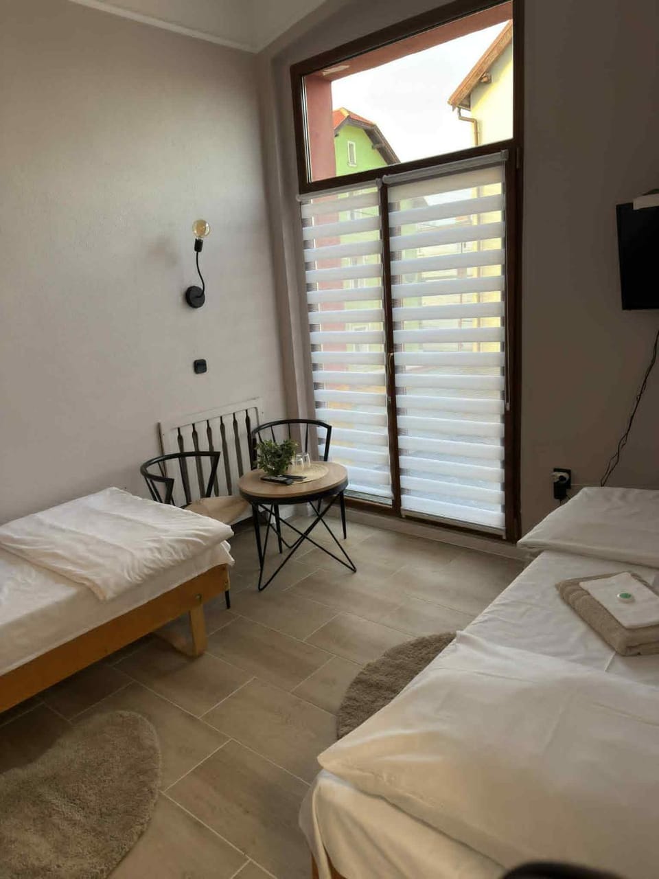 Bed, TV and multimedia, Balcony/Terrace, Photo of the whole room, Bedroom