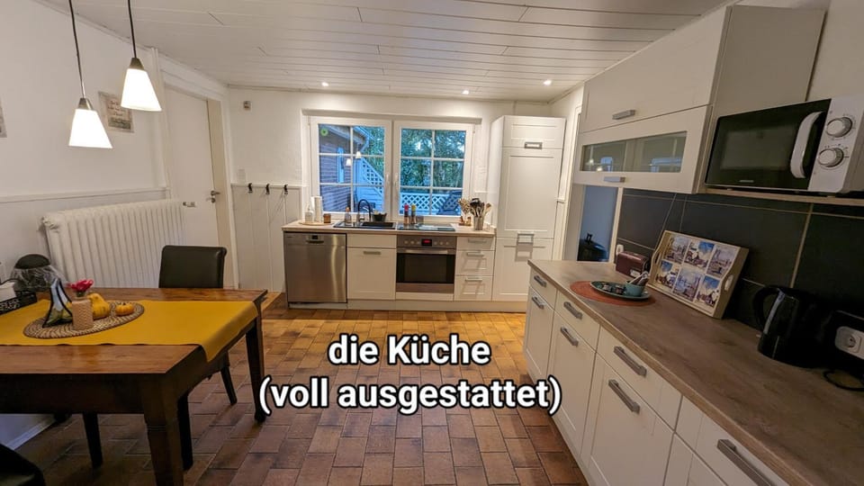 Kitchen or kitchenette, Dining area, pet friendly, stove