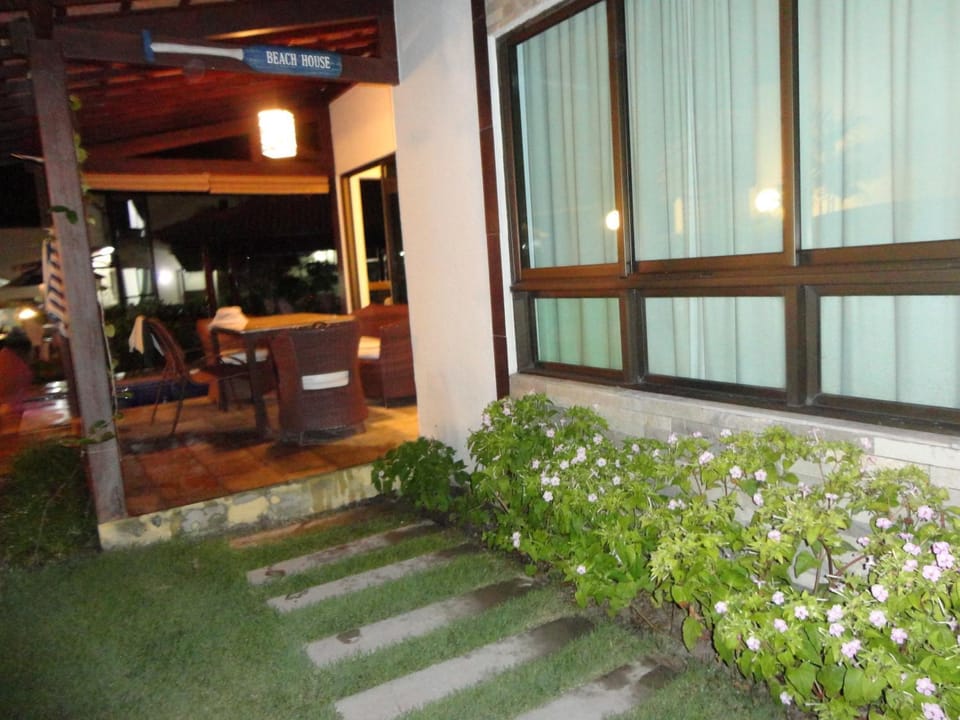 Property building, Patio, Balcony/Terrace, Garden view