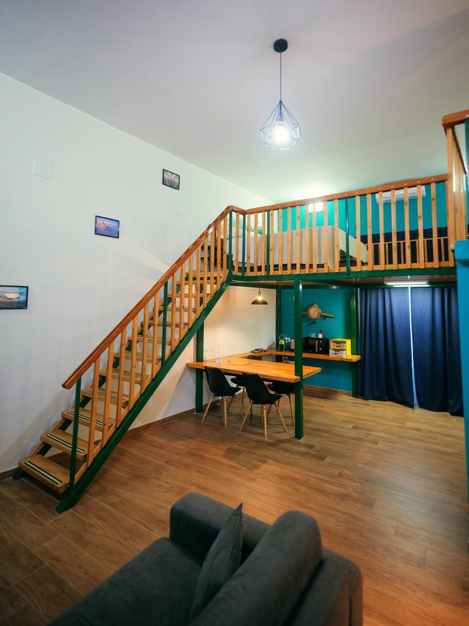 Living room, Photo of the whole room, Seating area, Bedroom