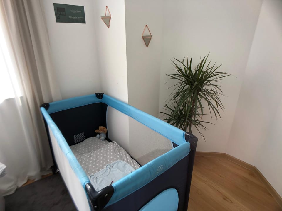cot