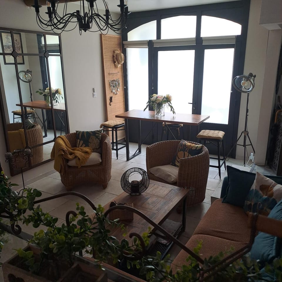 Le Petit Patio Bed and Breakfast in Le Grau-du-Roi
