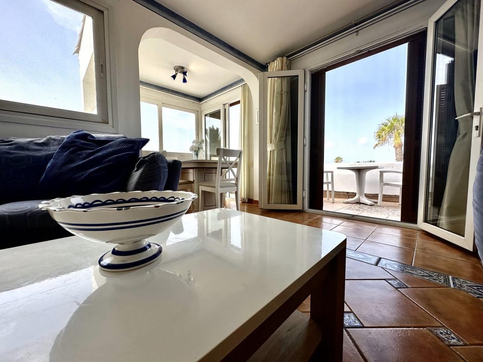 Balcony/Terrace, Living room
