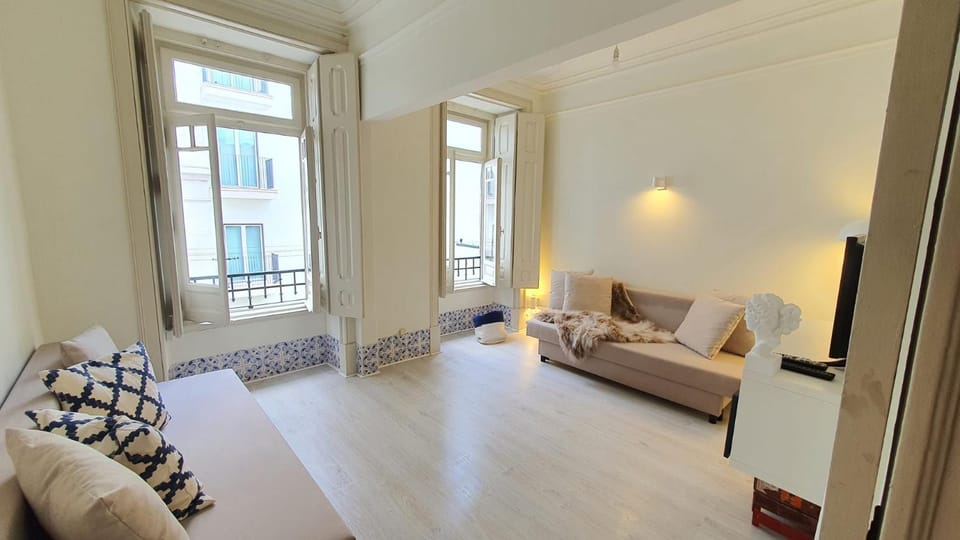 Communal lounge/ TV room, Other, Decorative detail, City view, Street view