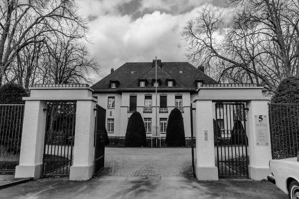 Property building, Facade/entrance