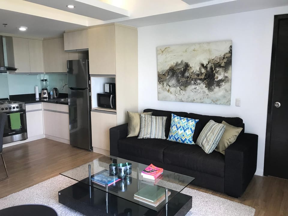 Lustra1 Bed Apartment Apartment in Davao City