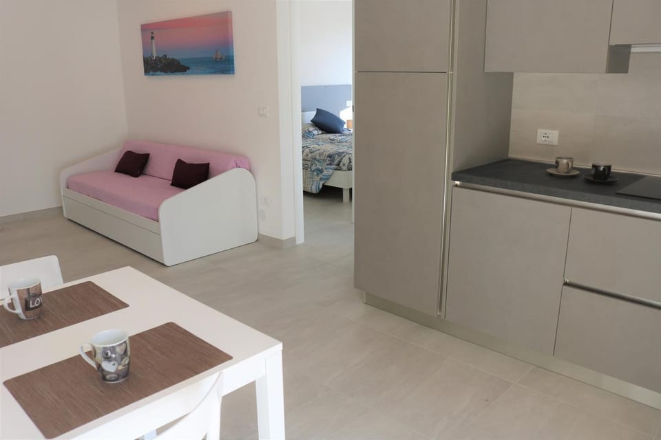 Kitchen or kitchenette, Living room, Seating area