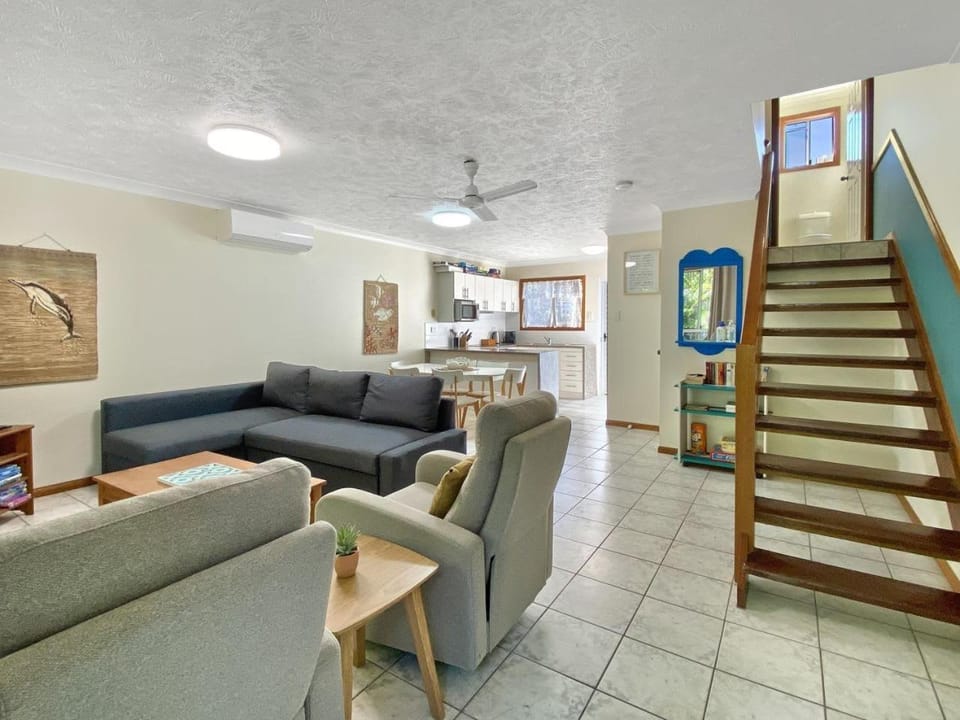 Island Magic Townhouse 5 House in Queensland