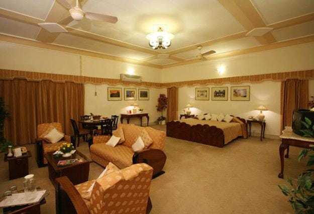 Karni Bhawan Palace - Heritageby HRH Group of Hotels Hotel in Rajasthan