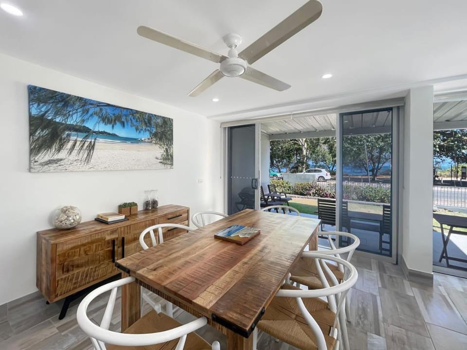 Island View Unit 2 Apartment in Queensland