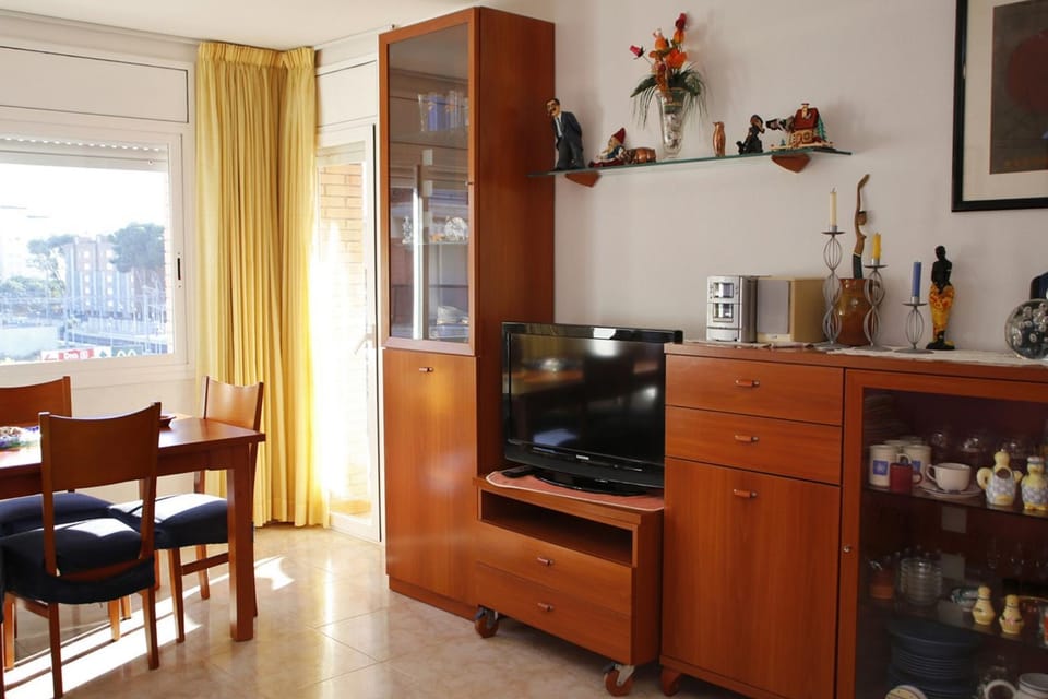 AT061 Cerca del centro, con piscina y a 5 min de la playa Apartment in Torredembarra