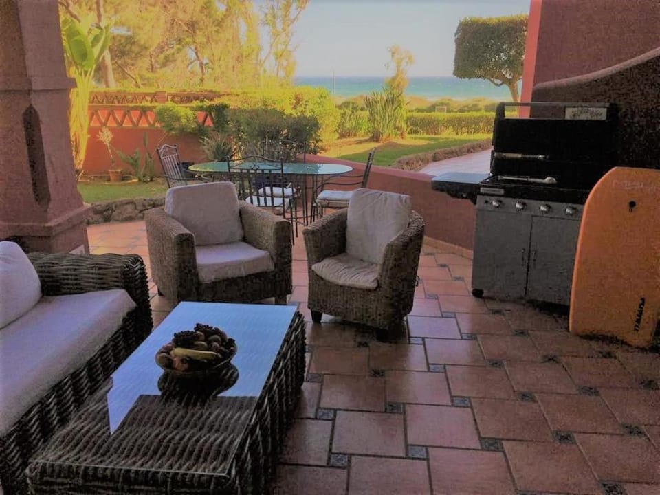 Marbella beachside apartment in 5 star gated Apartment in Marbella