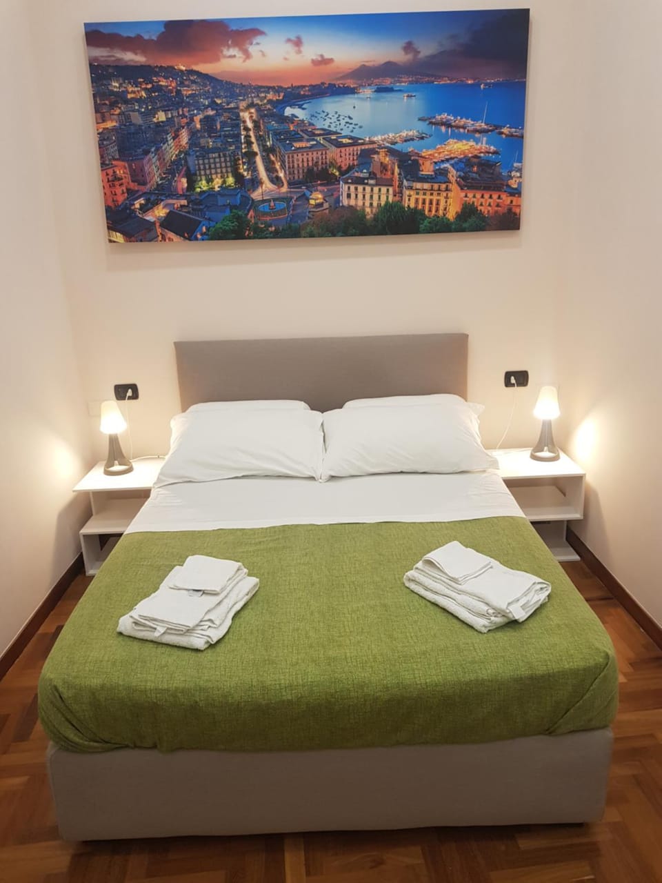 GISELLE Apartment in Naples