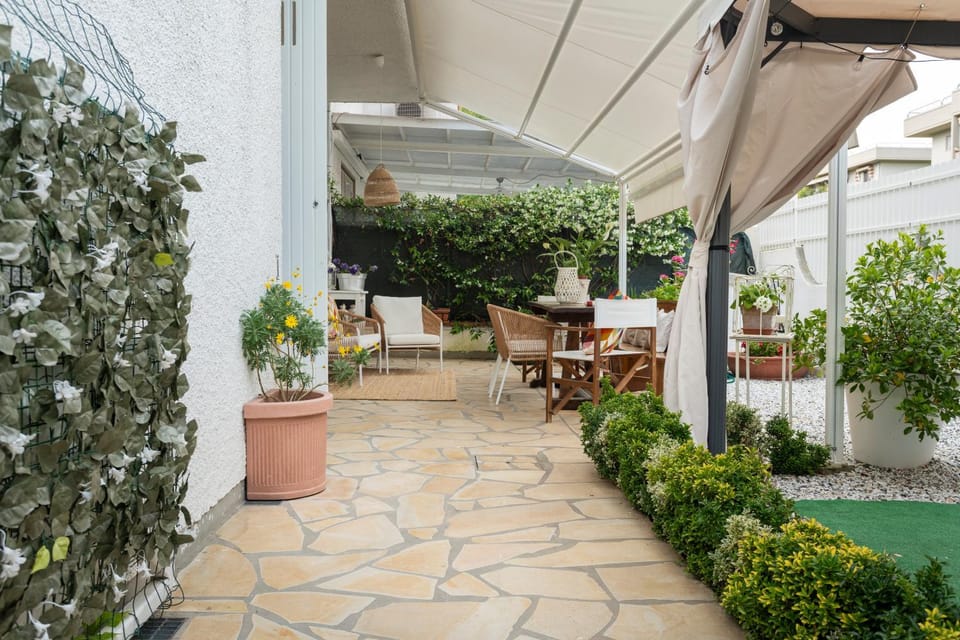 Villino Claudia House in Forte dei Marmi