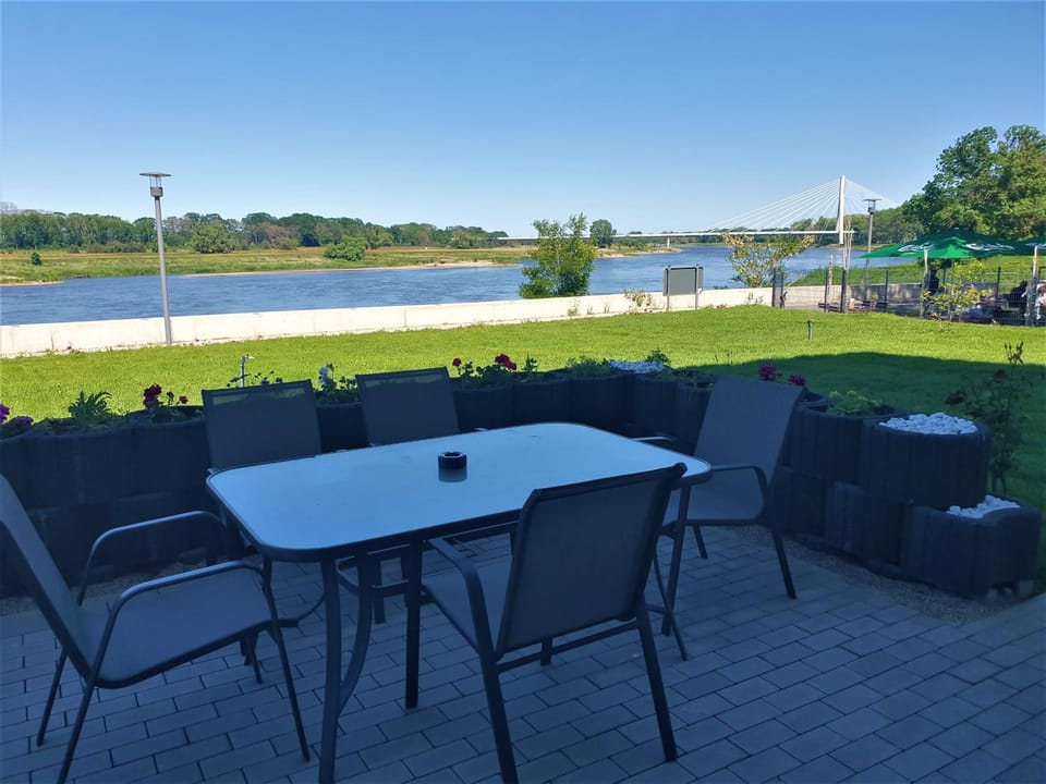 Balcony/Terrace, River view