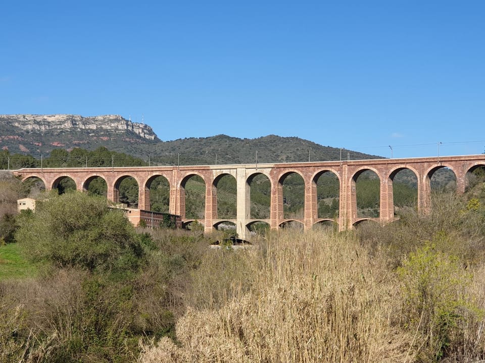 Nearby landmark, Natural landscape