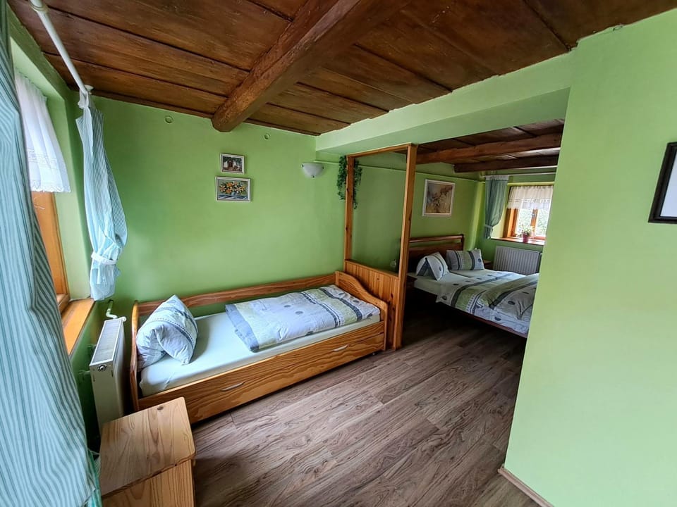 Bedroom, Garden view, Lake view