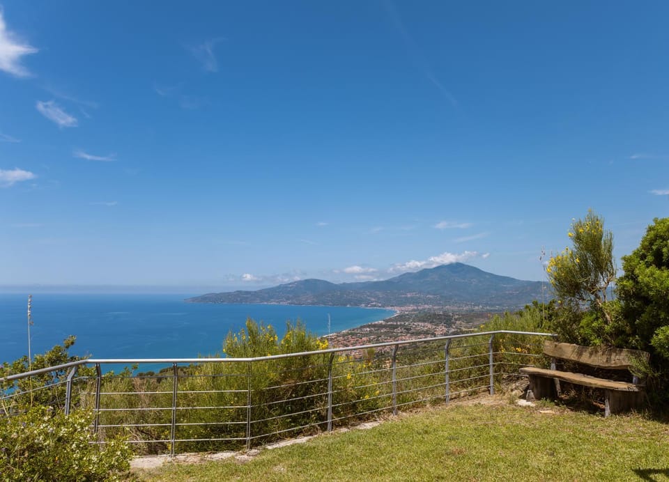 Villa Serra d'Elci Farm Stay in Campania
