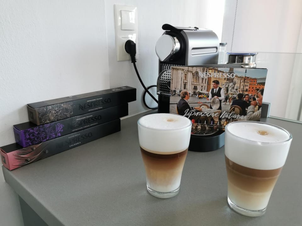 Coffee/tea facilities, Kitchen or kitchenette, Drinks
