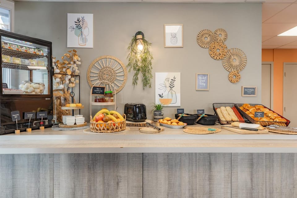 Breakfast, Continental breakfast, Buffet breakfast