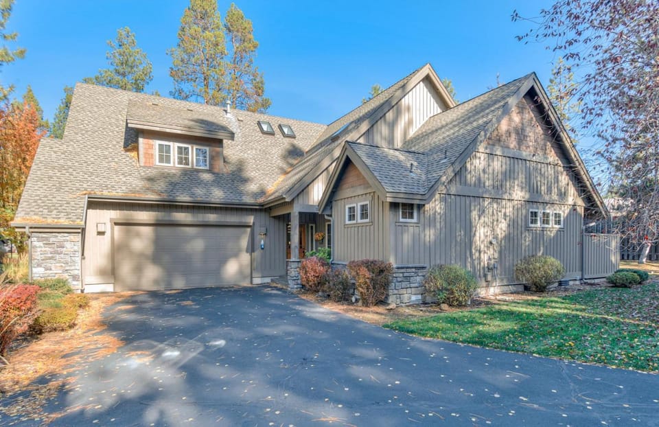 Aquila Lodge - Unit 5 Apartment in Sunriver