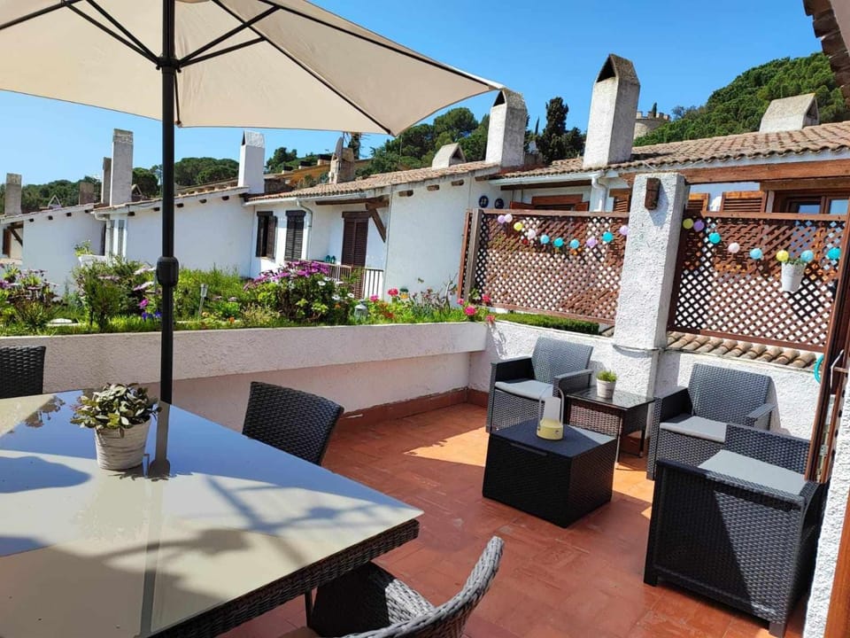 Casa Tossa – Piscina, Vistas Mar y A/C (6 pax) House in Selva