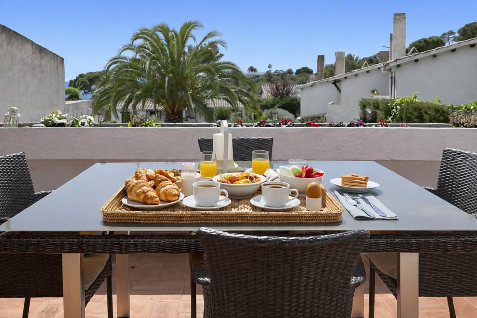 Casa Tossa – Piscina, Vistas Mar y A/C (6 pax) House in Selva
